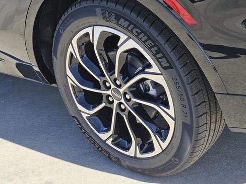 New 2026 Lincoln Nautilus Reserve image 8