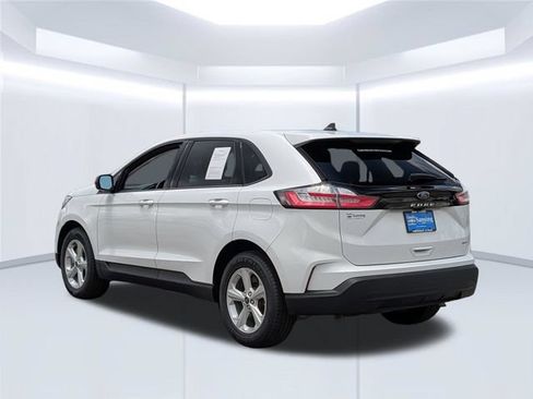Used 2022 Ford Edge SE AWD/4WD image 3