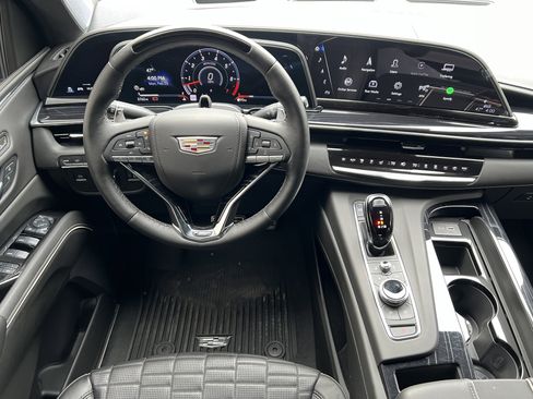 Used 2024 Cadillac Escalade V w/ LPO, ONYX Package image 35
