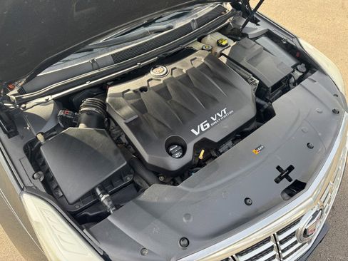 Used 2014 Cadillac XTS FWD image 24
