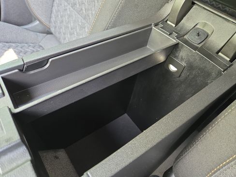 Used 2024 Chevrolet Equinox LT image 23