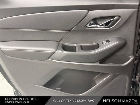 Used 2019 Chevrolet Traverse LS FWD image 31