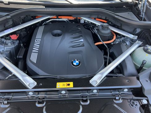 Used 2026 BMW X5 xDrive50e AWD/4WD image 34