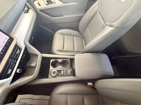New 2026 Ford Explorer Active w/ Active Comfort Package AWD/4WD image 12