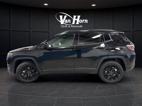 New 2026 Jeep Compass Latitude AWD/4WD image 4