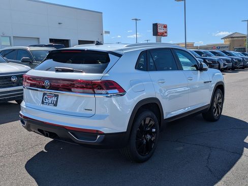 New 2026 Volkswagen Atlas Cross Sport SE AWD/4WD image 3