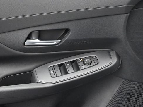 New 2026 Nissan Sentra SV w/ SV Convenience Package FWD image 18
