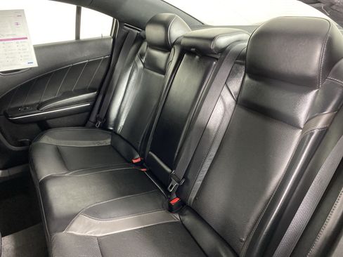 Used 2015 Dodge Charger R/T w/ Plus Group RWD image 33