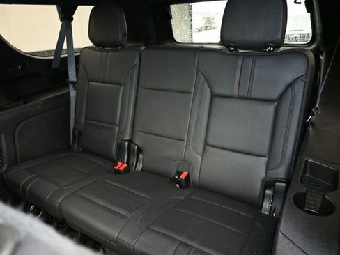 Used 2023 Chevrolet Suburban RST w/ Sport Performance Package image 30