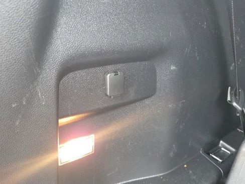 Used 2016 Ford Explorer XLT w/ Equipment Group 202A AWD/4WD image 12