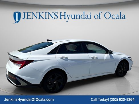 New 2026 Hyundai Elantra SEL Sport Premium FWD image 6
