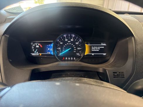 Used 2017 Ford Explorer XLT w/ Equipment Group 201A FWD image 20
