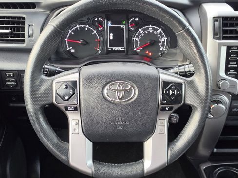 Used 2021 Toyota 4Runner SR5 RWD image 18