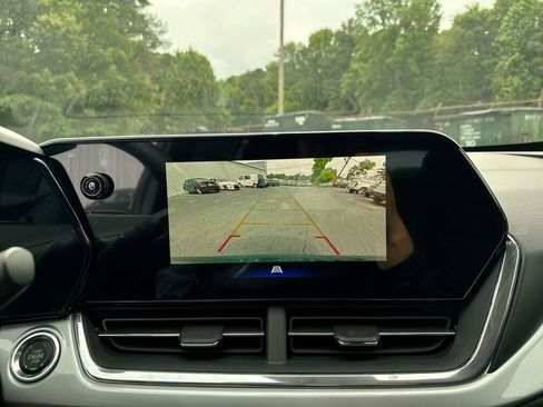 New 2026 Chevrolet Trax LT w/ Driver Confidence Package FWD image 28