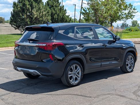 Certified 2022 Kia Seltos LX AWD/4WD image 4