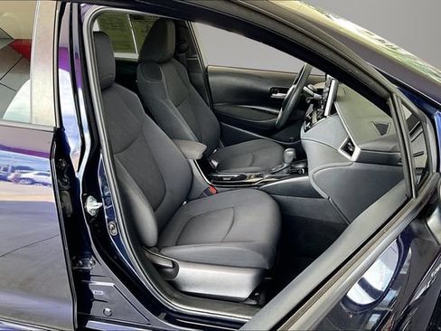 Used 2021 Toyota Corolla LE FWD image 26