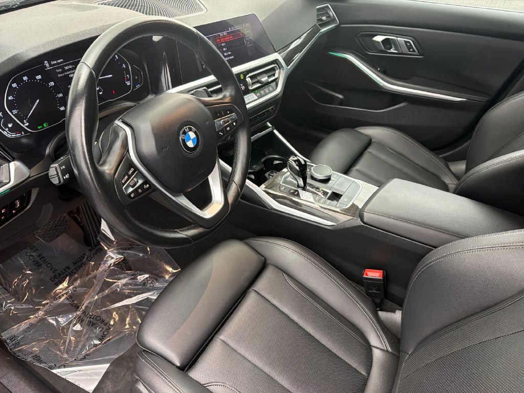Used 2022 BMW 330i Sedan w/ Driving Assistance Package RWD image 9