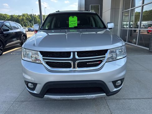 Used 2013 Dodge Journey SXT w/ Flexible Seating Group FWD image 10