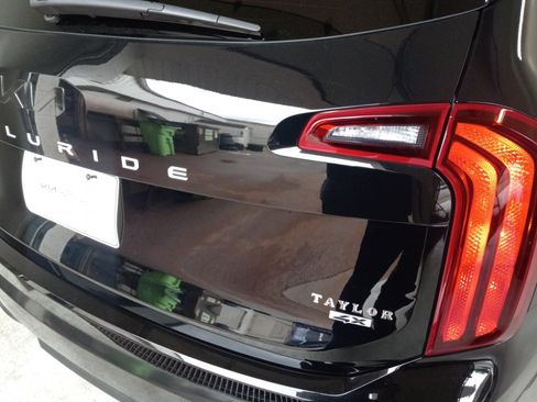 Certified 2025 Kia Telluride S AWD/4WD image 11