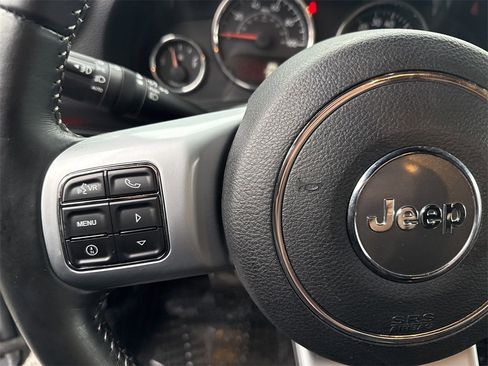 Used 2016 Jeep Wrangler Rubicon image 23