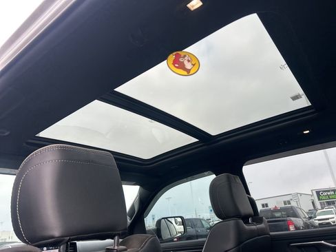 Used 2024 RAM 1500 Laramie image 16