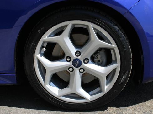 Used 2014 Ford Focus ST w/ Equipment Group 202A FWD image 6