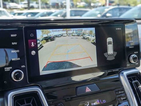 Certified 2023 Kia Sorento SX image 22