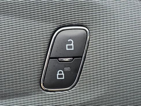 Certified 2025 Ford Explorer ST-Line image 7