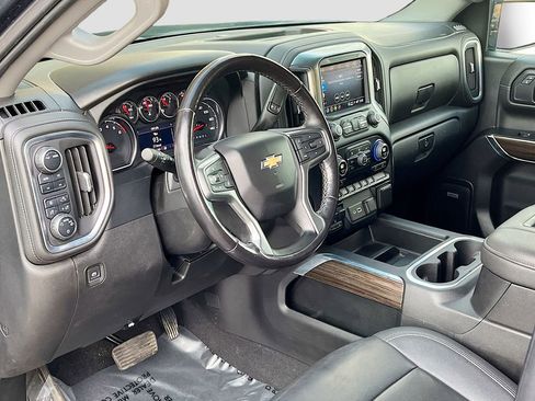Used 2022 Chevrolet Silverado 1500 RST w/ Convenience Package II AWD/4WD image 9
