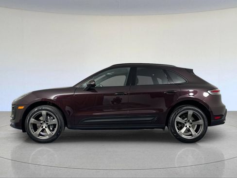 Certified 2026 Porsche Macan AWD/4WD image 2