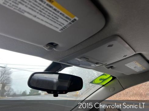 Used 2015 Chevrolet Sonic LT image 29
