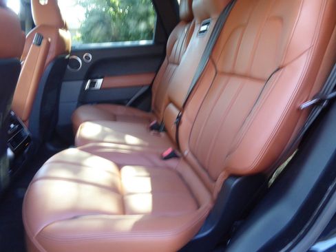 Used 2017 Land Rover Range Rover Sport Supercharged image 20