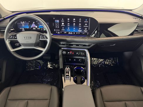Used 2025 Audi Q5 Premium w/ Convenience Package AWD/4WD image 14
