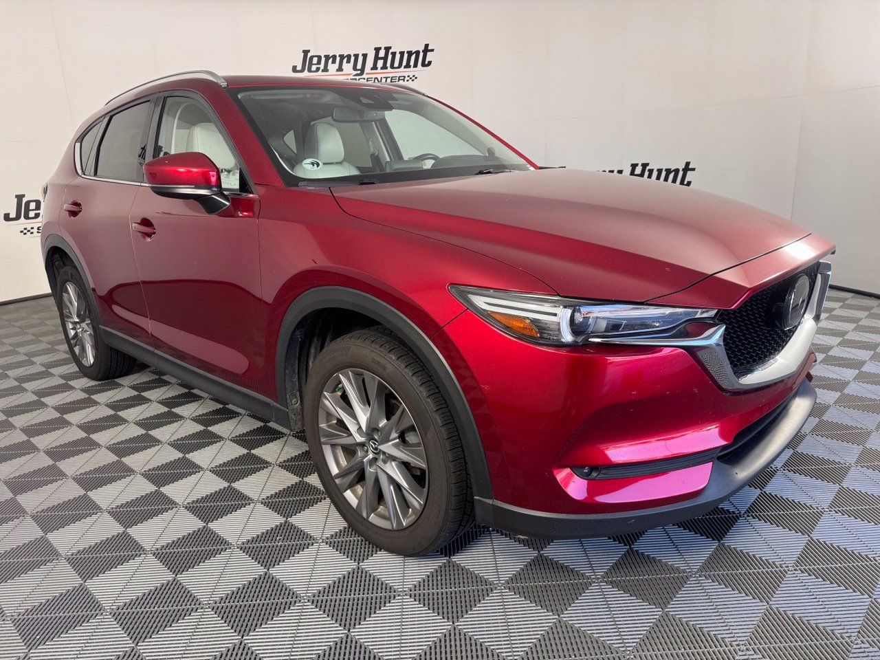 Used 2020 MAZDA CX-5 Grand Touring w/ GT Premium Package FWD image 6