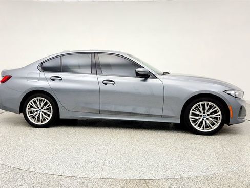Used 2023 BMW 330i xDrive Sedan w/ Premium Package AWD/4WD image 4