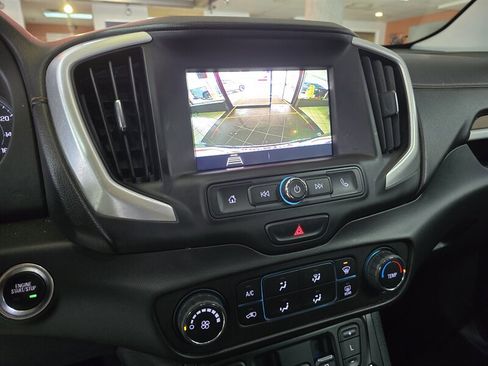 Used 2020 GMC Terrain SLE image 19