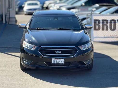 Used 2017 Ford Taurus Limited image 3