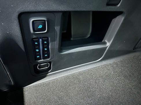 New 2025 Ford Expedition Max Platinum w/ Platinum Ultimate Package image 30