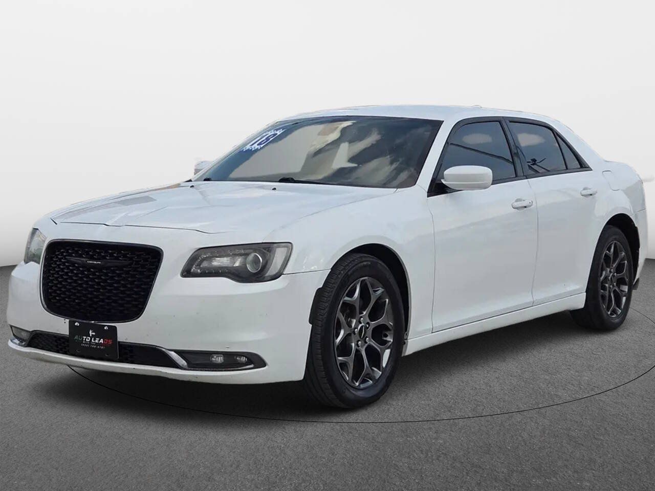 Used 2018 Chrysler 300 S AWD/4WD image 1