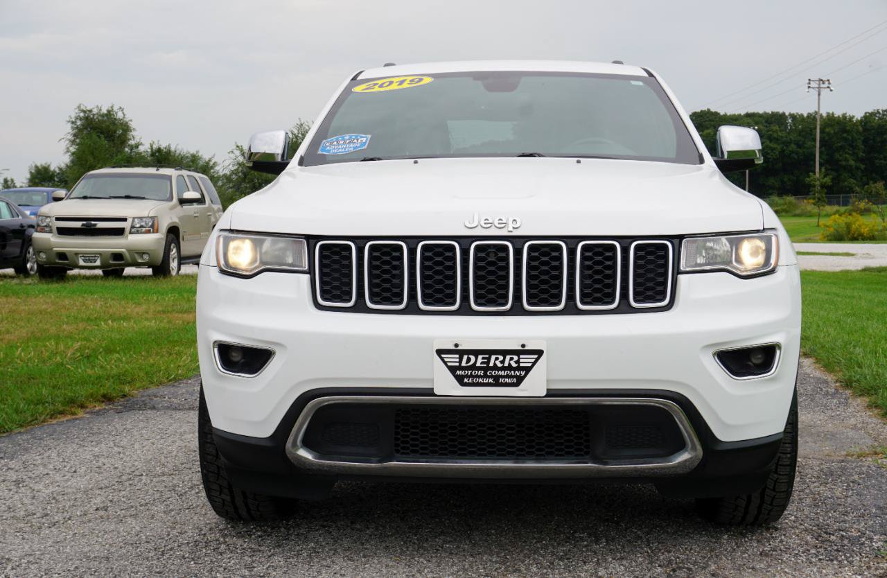 Used 2019 Jeep Grand Cherokee Limited AWD/4WD image 3