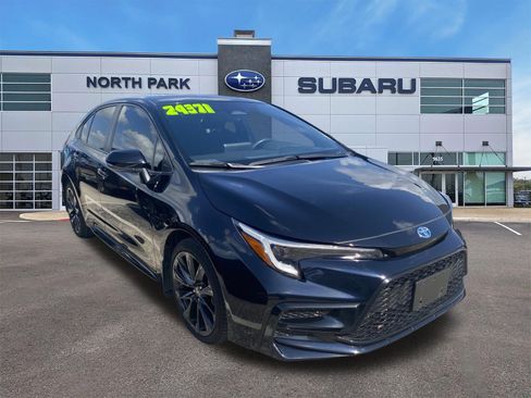 Used 2024 Toyota Corolla SE FWD image 4