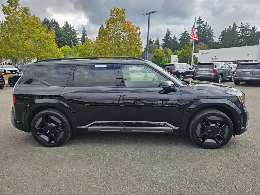 Certified 2024 Kia EV9 GT-Line AWD/4WD image 4