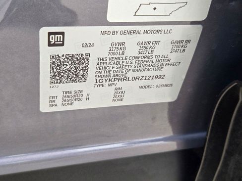 Certified 2024 Cadillac Lyriq Luxury AWD/4WD image 33