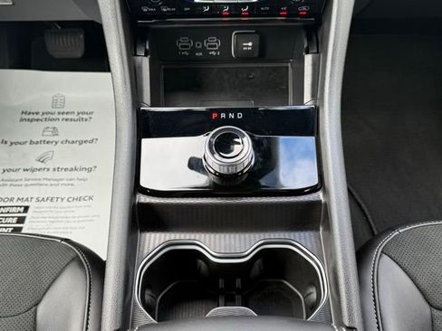 New 2025 Jeep Grand Cherokee Altitude AWD/4WD image 37