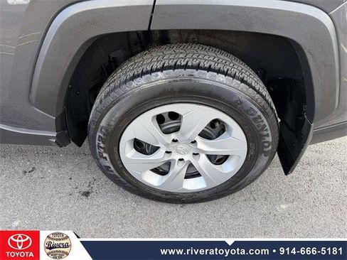 Certified 2022 Toyota RAV4 LE image 7