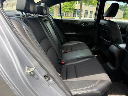 Used 2016 Honda Accord Sport image 37