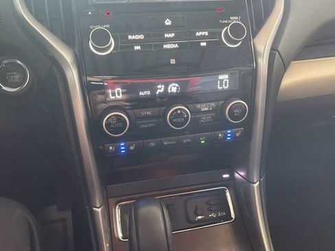 Used 2022 Subaru Ascent Touring w/ Popular Package #2A AWD/4WD image 30