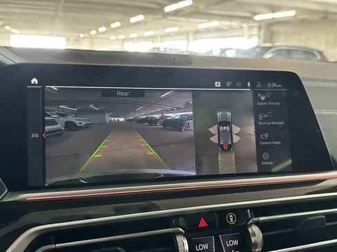 Used 2023 BMW X6 xDrive40i AWD/4WD image 17