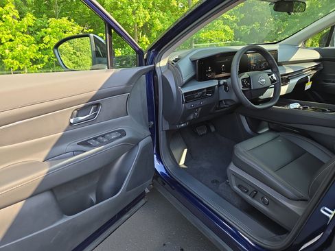 New 2025 Nissan Murano SV image 10