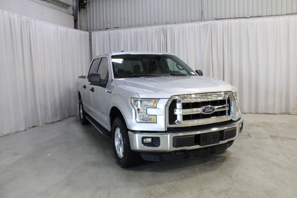 Used 2015 Ford F150 XLT w/ Equipment Group 301A Mid AWD/4WD image 36